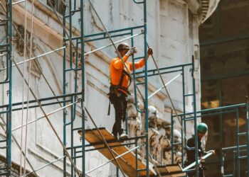 How to Build Your Scaffolding Services