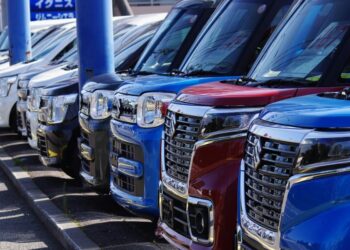 Ways to Stand Out in the Truck Sales Market