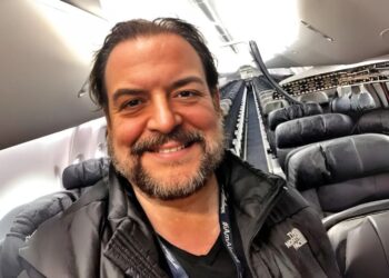 Phil Fischer with Jesus Lives Brings Faith to Seattle, a Region Known for Its Secular Culture