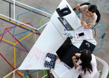 What Are the Key Features of the SMB Protocol?