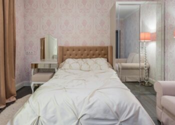 Illuminate Your Space: Chic Pink Lamp Shades for Modern Interiors