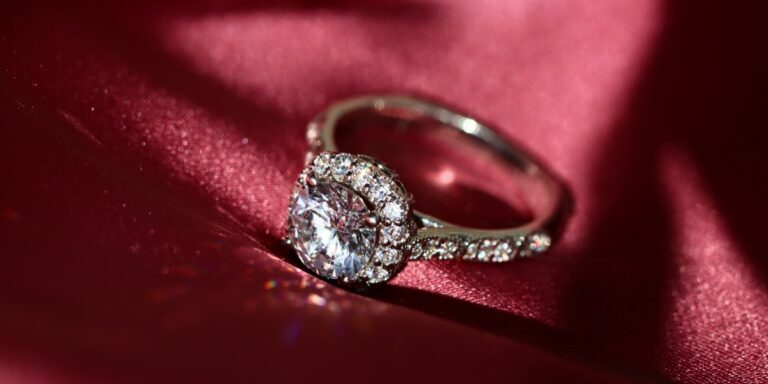 Unique Diamond Ring Settings to Make Your Piece One-of-a-Kind