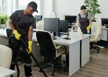 How to Maintain Clean and Hygienic Common Areas in Office Buildings