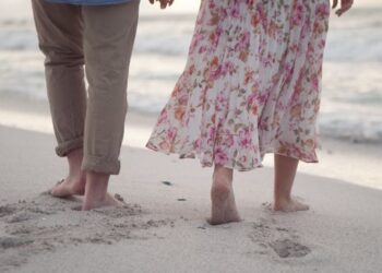 Exploring the Role of Grounding Technology in Sleep