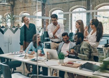 Keynote Speaker Chris Harris Improving Sales and Leadership Performance Through Mindset Transformation