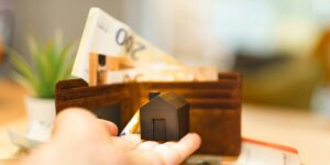 What Is a Personal Loan Provider?
