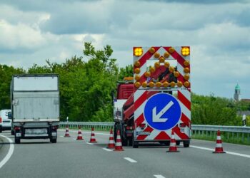 The Importance of Arrow Boards: Supporting Road Safety and Efficient Traffic Management