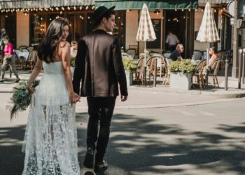 The Importance of a Trusted Florist: Bringing Joy and Celebrating Life's Moments with Fresh Flowers in Los Angeles