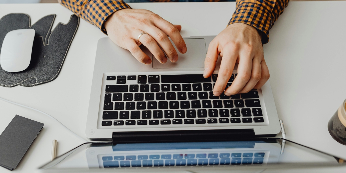 Learning to Connect the Links Based on Family History You May Find Online