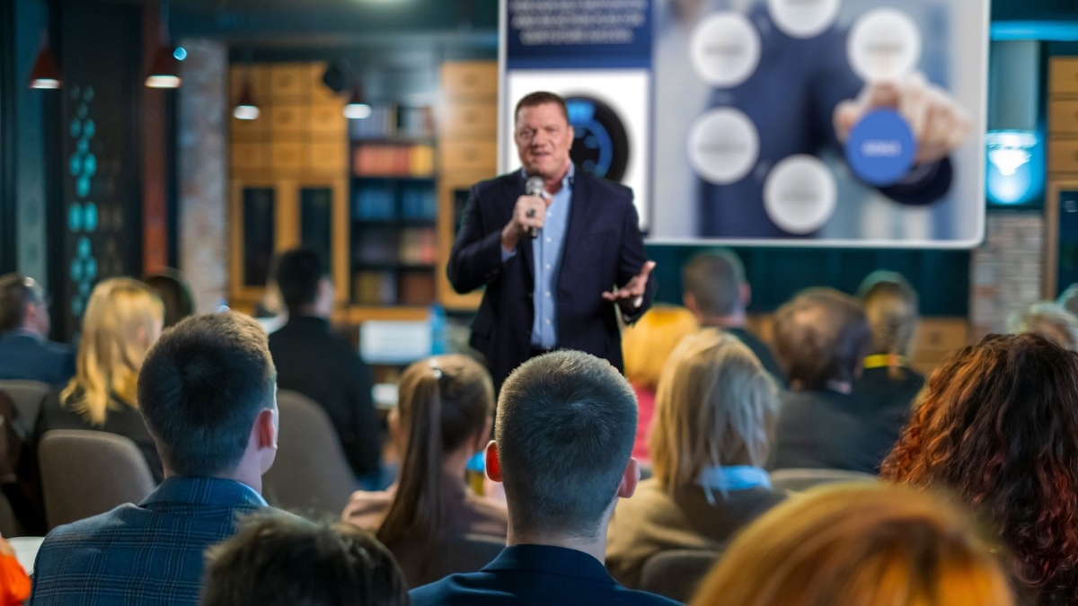Keynote Speaker Chris Harris: Improving Sales and Leadership Performance Through Mindset Transformation