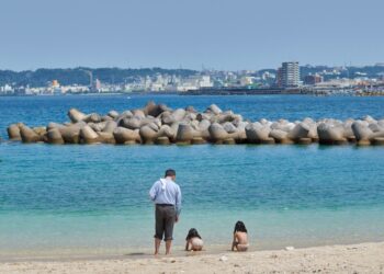 Should You Invest in France Vacation Rentals? Pros and Cons