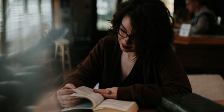 The Consequences of Shifting Reading Habits in a Digital World