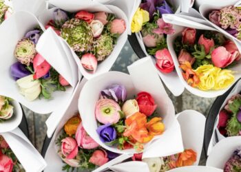 Saying It Without Words: How Flowers Replace Greeting Cards and Convey Emotion