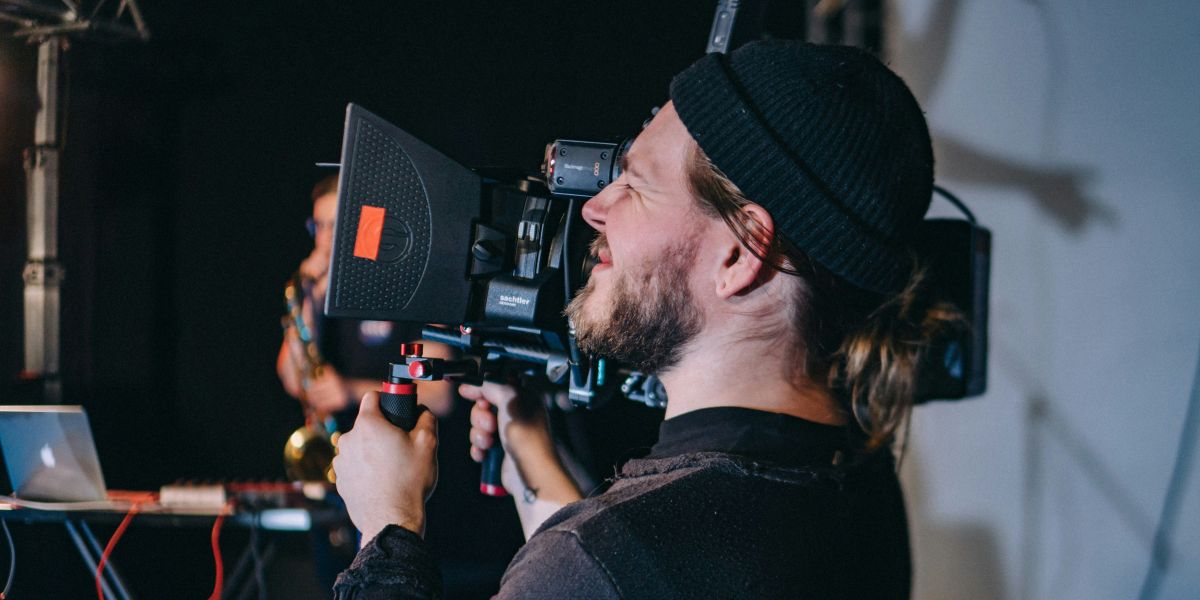 Vertical Cinema: Hollywood's New Frontier