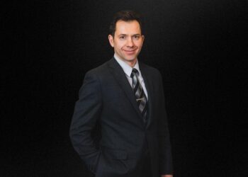 Building a Life of Purpose: The Journey of Roman Solonyy from Law Enforcement to Network Marketing Transformation