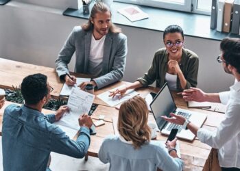 Discover the Seamless Benefits of a Full-Service Digital Team