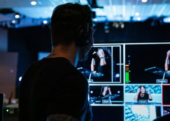 Global Media Executive Jose Tolosa: “The Middle Is Gone, but the Edge Is More Powerful Than Ever”