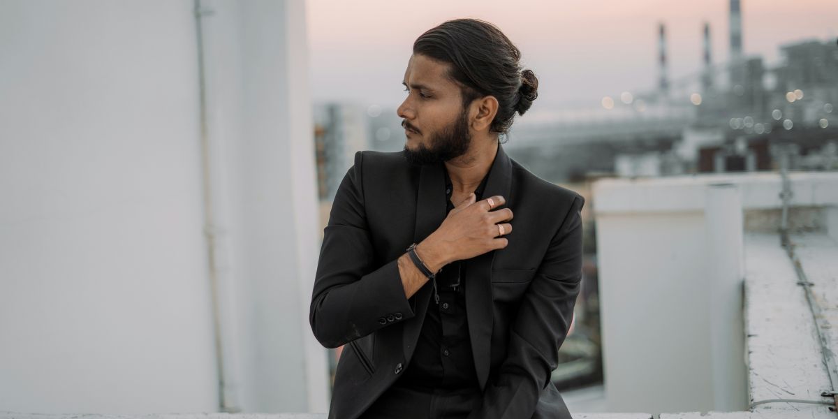How to Wear a Black Suit with Brown Shoes: A Helpful Styling Guide for 2025