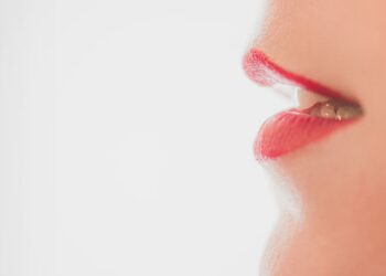 What Kinds of Food Play Games Help Strengthen Oral Muscles?