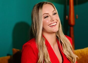 From Psych Ward to Global Stages: Leanne Rose’s Unconventional Approach to Personal Transformation