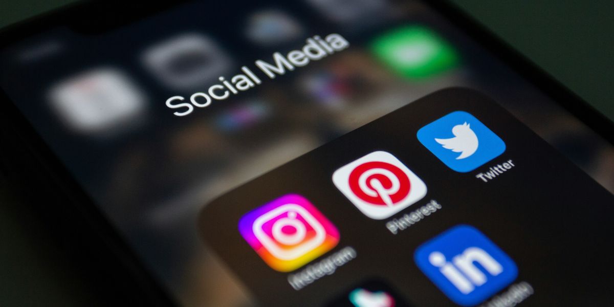 How Mavlers Uses AI to Enhance Social Media Advertising Strategies in 2025