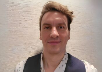 Egger Mielberg: AI Is Not Capable of Replacing the Biological Brain by Nature!