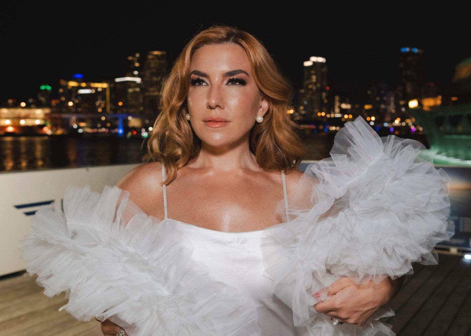 Dana Lekus — Celebrity Makeup Artist, Hairstylist, and Winner of International Beauty Awards