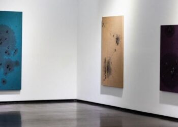 Abstract Energy Meets Ethereal Form in Between Movement and Stillness At AP Space