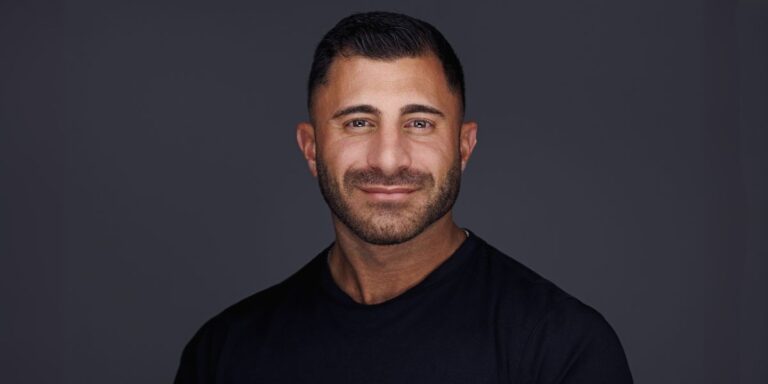 Extreme Conviction: Why Vincent Zampelli Suggests Grit, Not Genius, Builds the Life You Want