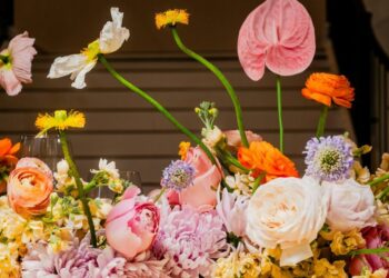 Flower Traditions Across the United States From State Flowers to Local Favorites