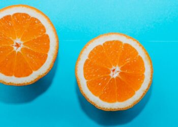 The Role of Vitamin C in Daily Wellness Routines