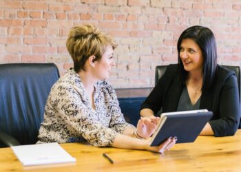 Understanding the Role of an HR Consultant