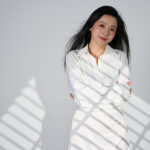 "Color Breathes, Emotion Grows" — The Abstract Visual Language of Jiajing Wang