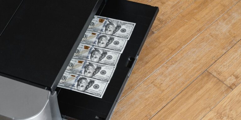 How Bulk Prop Money Helps in Film and Media