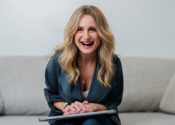 Breaking Barriers: How Jenna Evola Is Redefining Growth for the Modern Entrepreneur