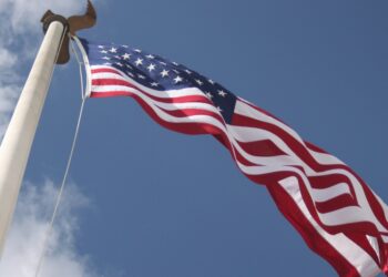 Flag Pole Climbing Safety Tips Every Technician Should Know