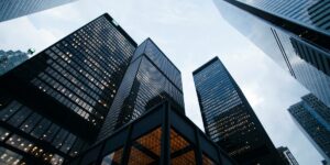How Dr Connor Robertson Uses Strategic Simplicity to Accelerate Business Growth