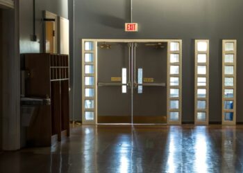 What Do Building Contractors Typically Look for When Selecting a Fire Door Supplier? Insights from YK Door Industry