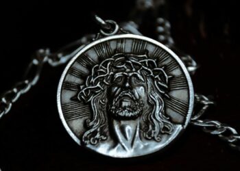 An Essential Guide to Men’s Chains and Necklaces