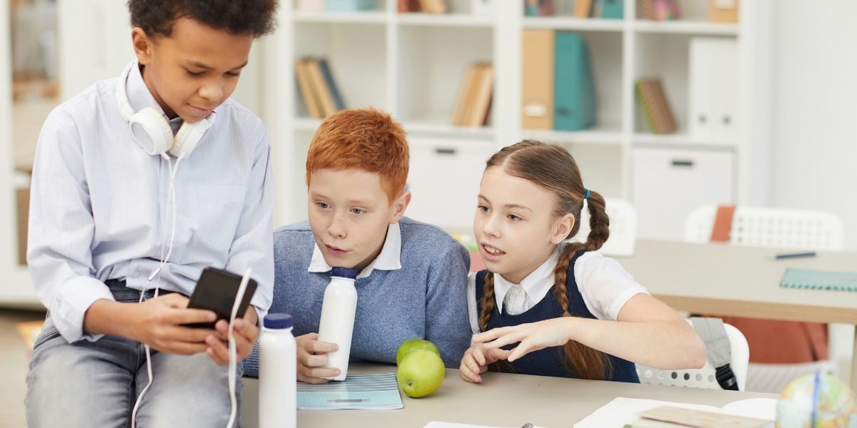 NYC Enforces Statewide Smartphone Ban in Schools What It Means for Students and Parents