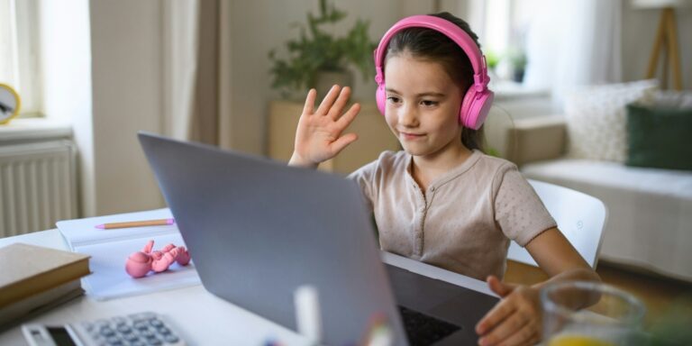 Smart Learning for Smart Careers How AI Bridges the Skills Gap in the Workforce