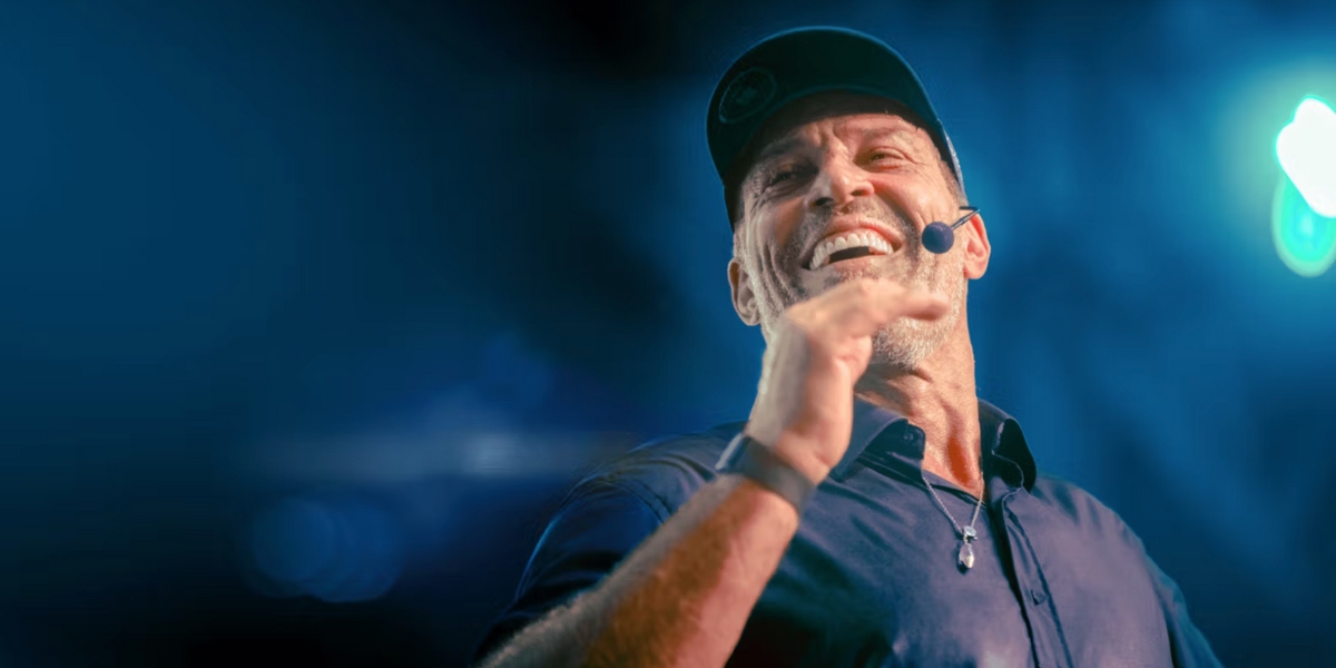 Tony Robbins' Business Coaching Helps Leaders Transform Employees Into Raving Fans