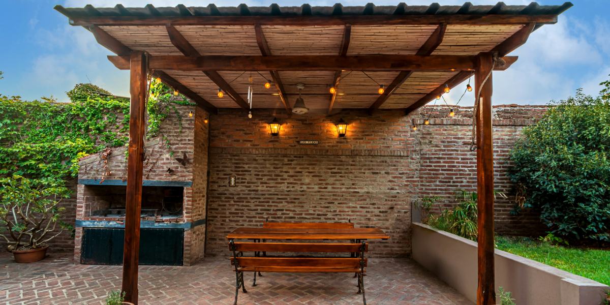 What Are the Benefits of Installing a Cantilever Patio Cover?