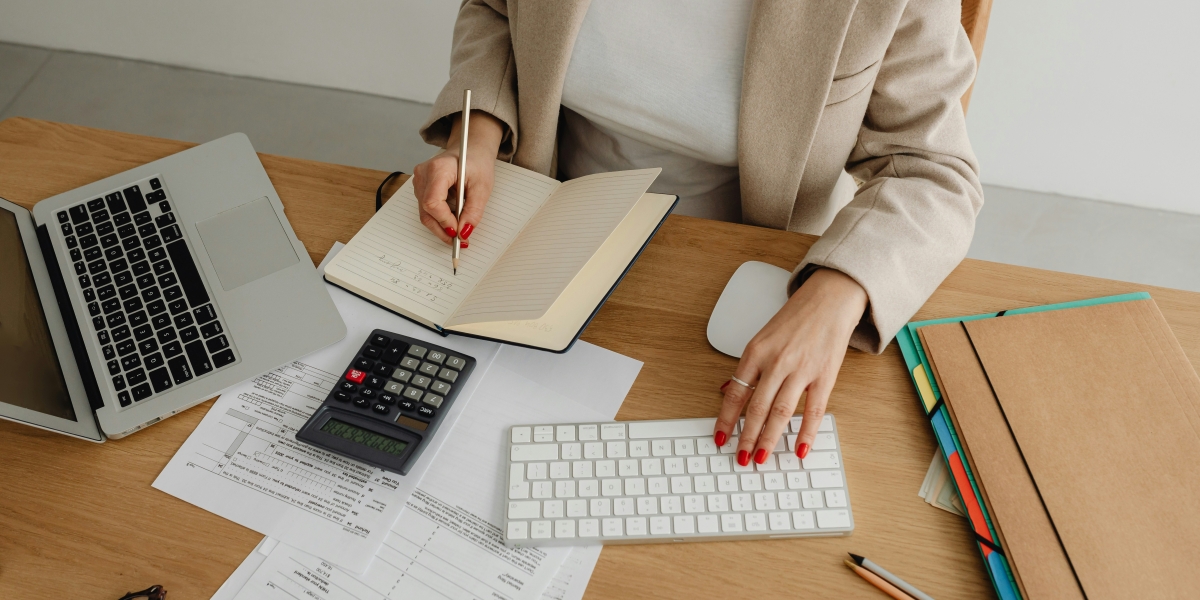 Why Firms Hire Accounts Receivable Consultants for Advice