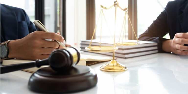 The Role of a Defense Lawyer for First-Time Offenders Facing Theft Charges