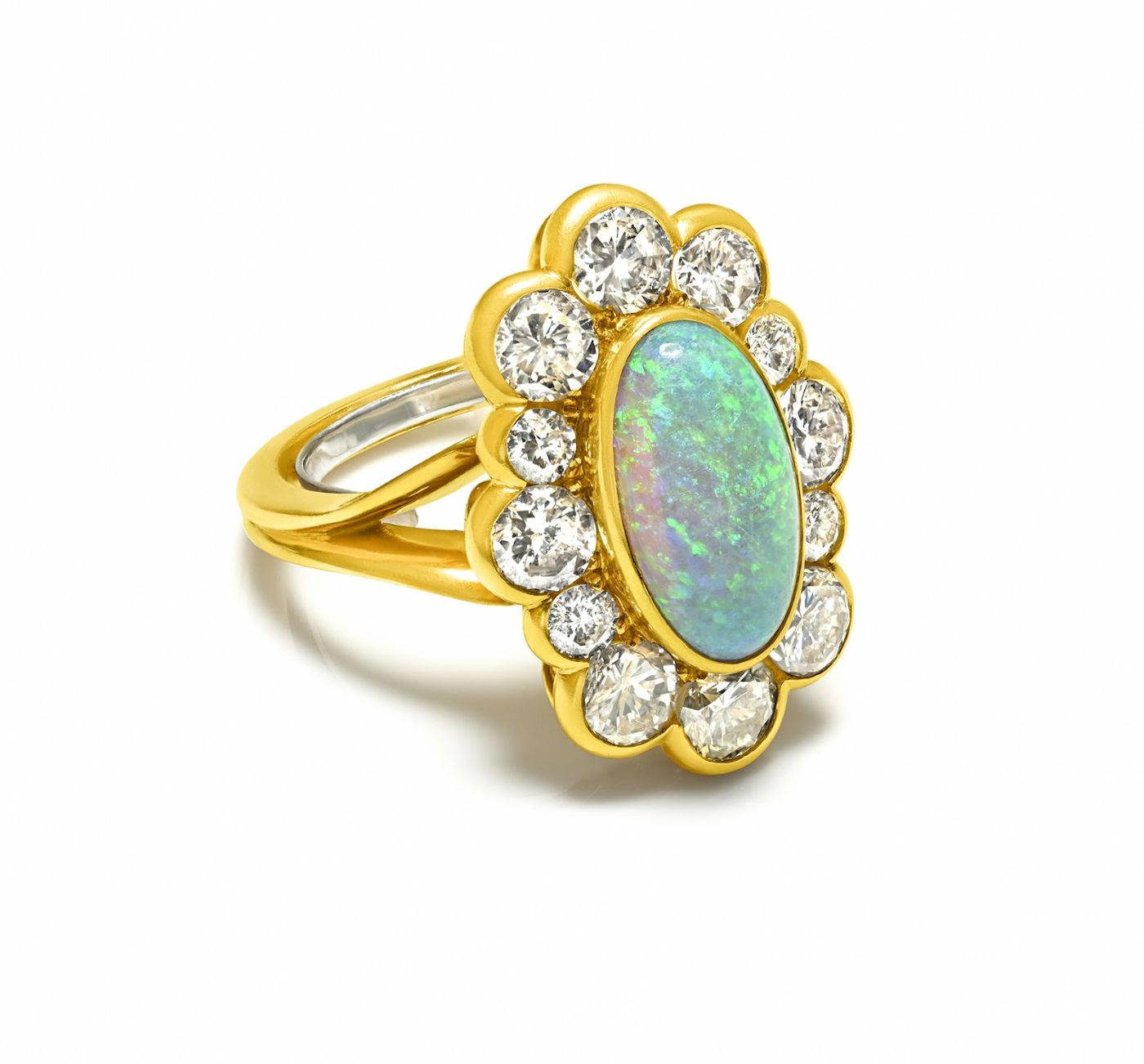 DSF Antique Jewelry Marries Old-World Craftsmanship with Digital Precision