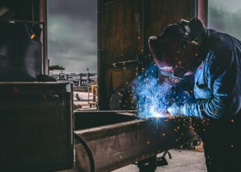 Master Welding with YesWelder MIG Welders, Helmets & Wires