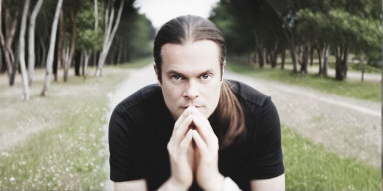 Carlton Fine Arts Presents Acclaimed Lighting Guru, Bentley Meeker