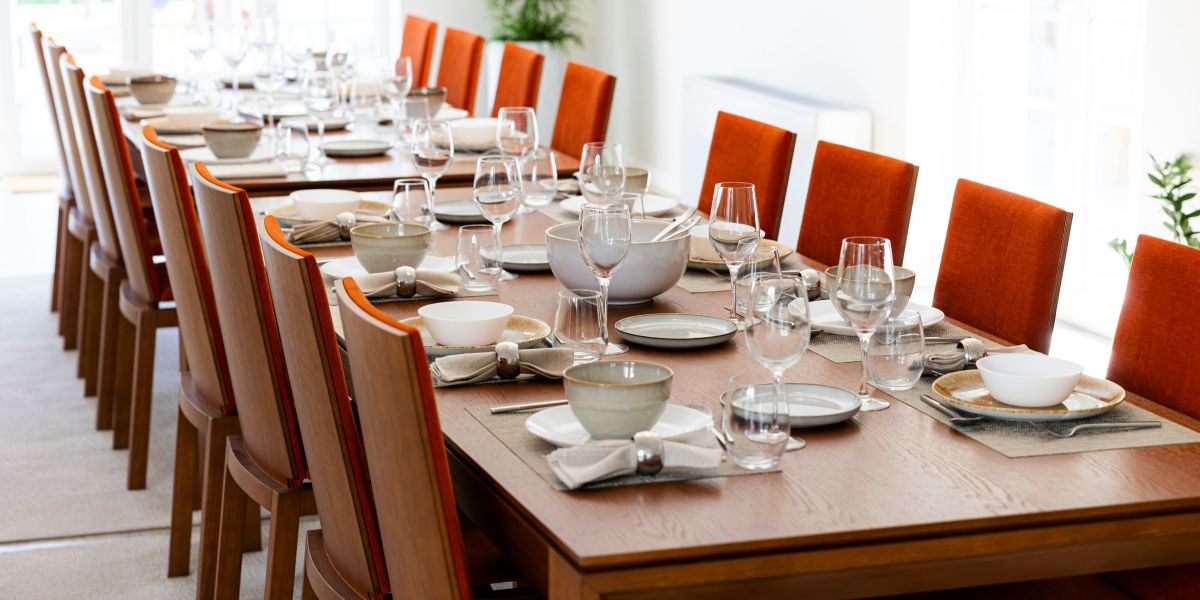 Different Styles of Restaurant Table Setting