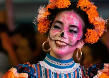 Experience Día de los Muertos in NYC Parades, Art, and Culture